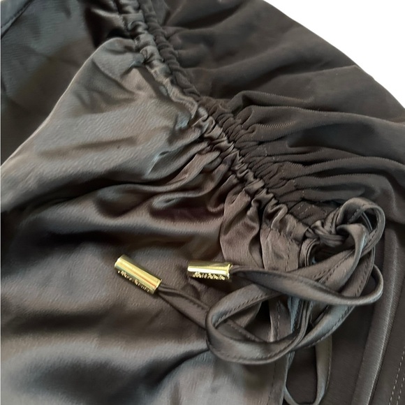 Nine West Ruched Shoulder Tie Elegant Black Women's Top Size 3X NWT - Picture 14 of 17